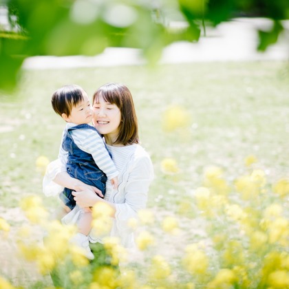 アトリエ　エピカ/清水　一哉が出張撮影した植物, 感情, レクリエーションなどが写った「桜フォト」の家族写真