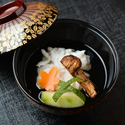 岩川芳信が撮影したウェディングや家族、ビジネスの写真