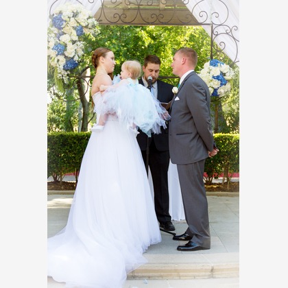 ストレングスビオンドストレングスインクが撮影したウェディングや家族、ビジネスの写真