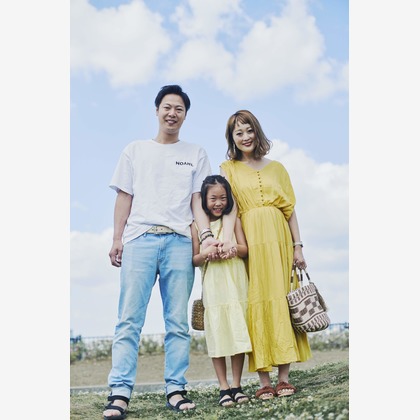 NISHIMURA AKINOBUが出張撮影した自然の中の人々, 友情, ハネムーン/新婚旅行などが写った「家族フォト@二子玉川公園」の家族写真