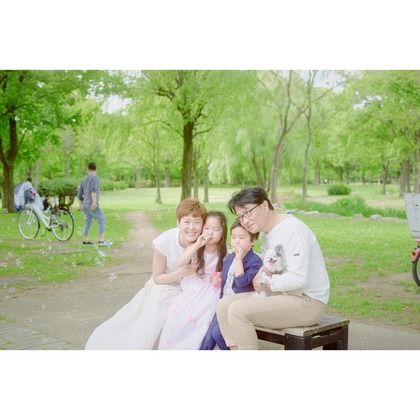 Earth Creative Productsが出張撮影した「ファミリー」の家族写真