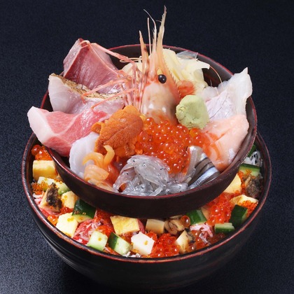 森安　照が撮影したウェディングや家族、ビジネスの写真