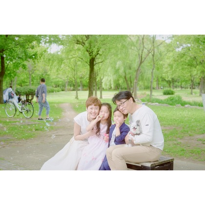 Earth Creative Productsが出張撮影した「ファミリー」の家族写真