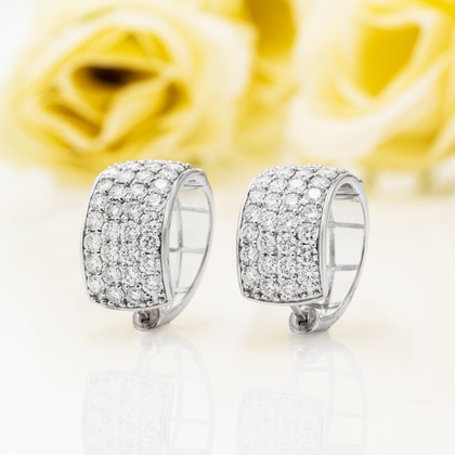 保坂　真弓が撮影したウェディングや家族、ビジネスの写真