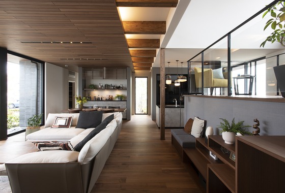 エイティーイメージズ