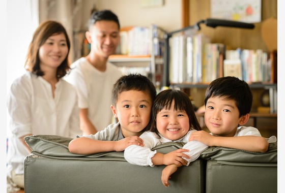 名畑文巨写真事務所