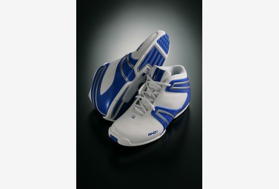 明石　九三（あかし　きゅうぞう）